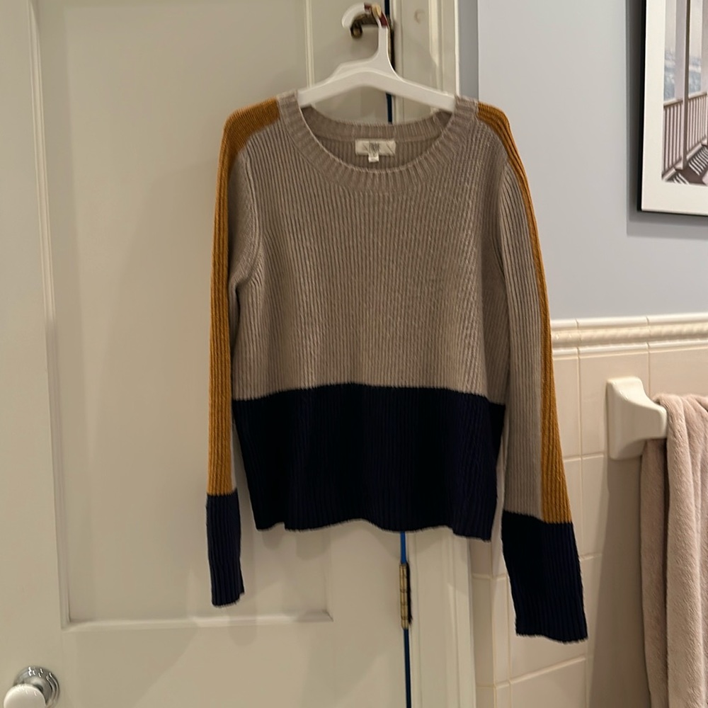 Pinque colorblock sweater